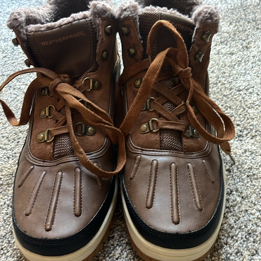 Weatherproof Men’s size 10 brown boots
